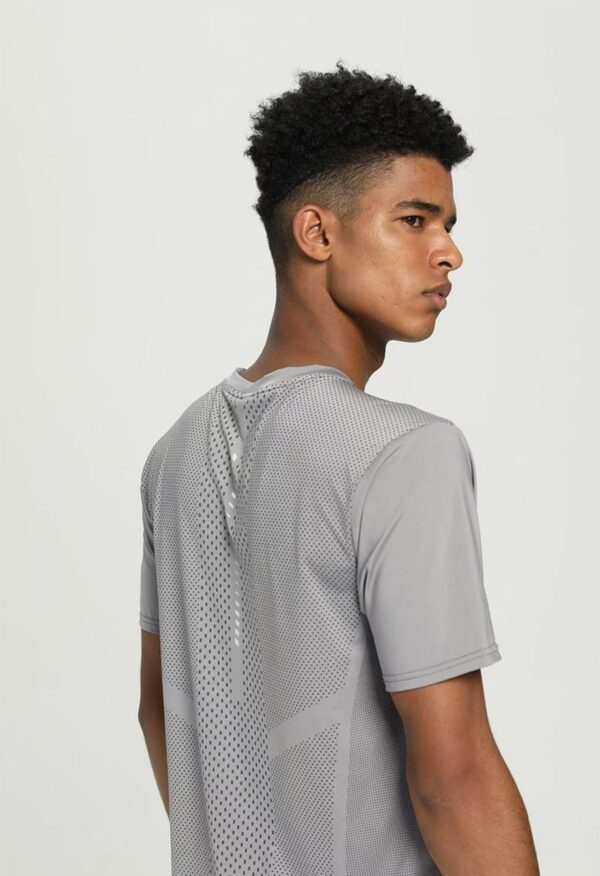 Breathable Gym Shirts – Lightweight & Moisture-Wicking Workout Tees for Maximum Performance