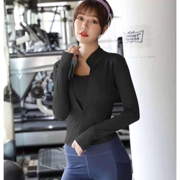 Lightweight Women Gym Sport Jacket – Breathable, Stylish, and Comfortable Activewear